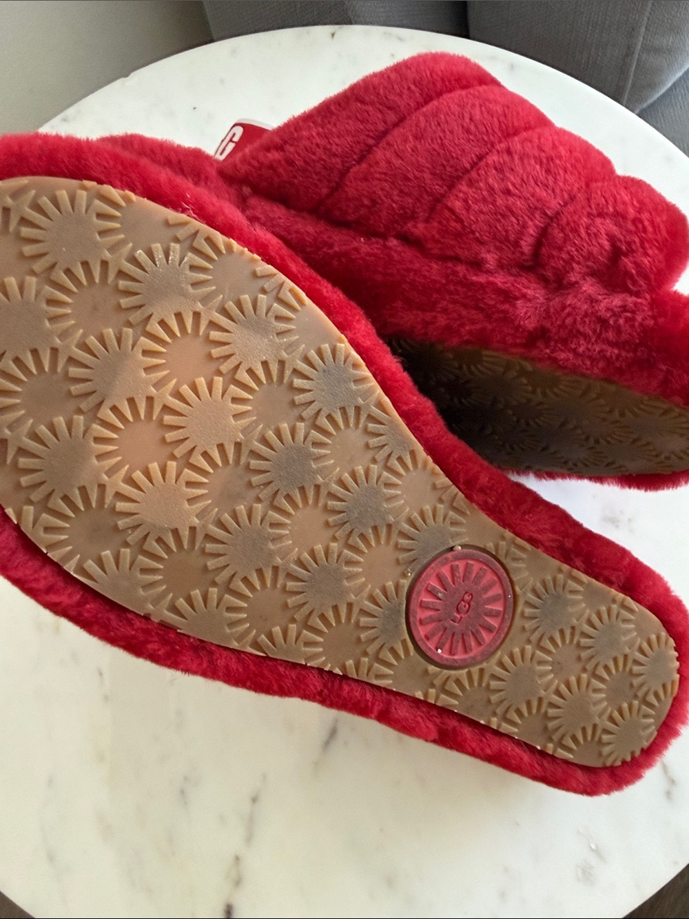 UGG Red Plush Shearling Slide with Branded Heel Strap Size 9 - Picture 6 of 7